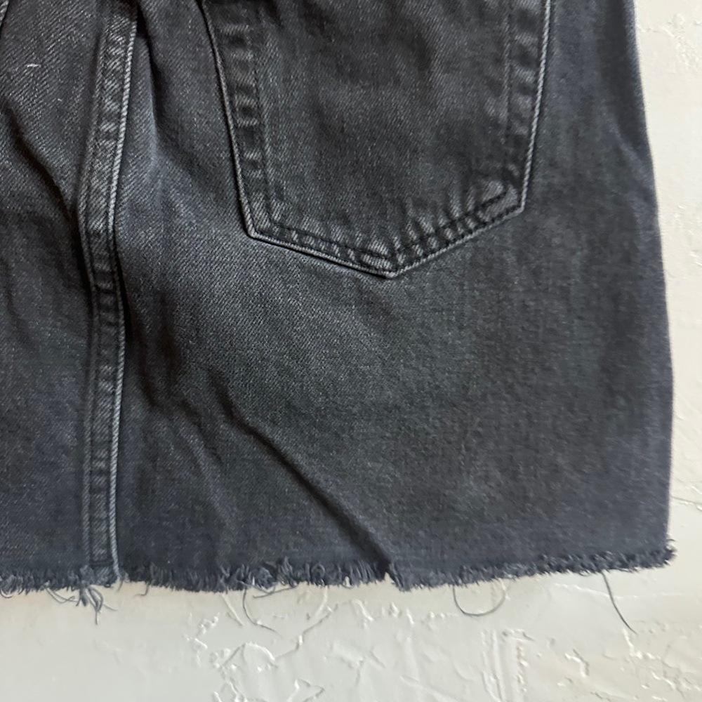 Topshop Y2K Style Black Mini Jean Skirt Rose Embroidery Raw Hem Goth Biker Sz 2 - Picture 9 of 11